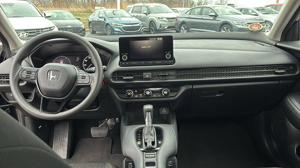 Used 2023 Honda HR-V LX image 12