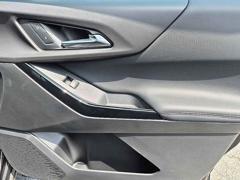 New 2026 Chevrolet Equinox LT FWD image 33