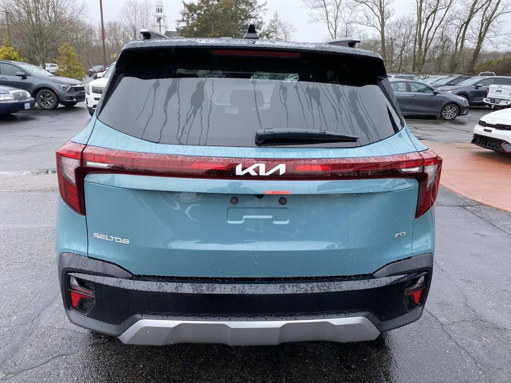 New 2026 Kia Seltos S AWD/4WD image 4