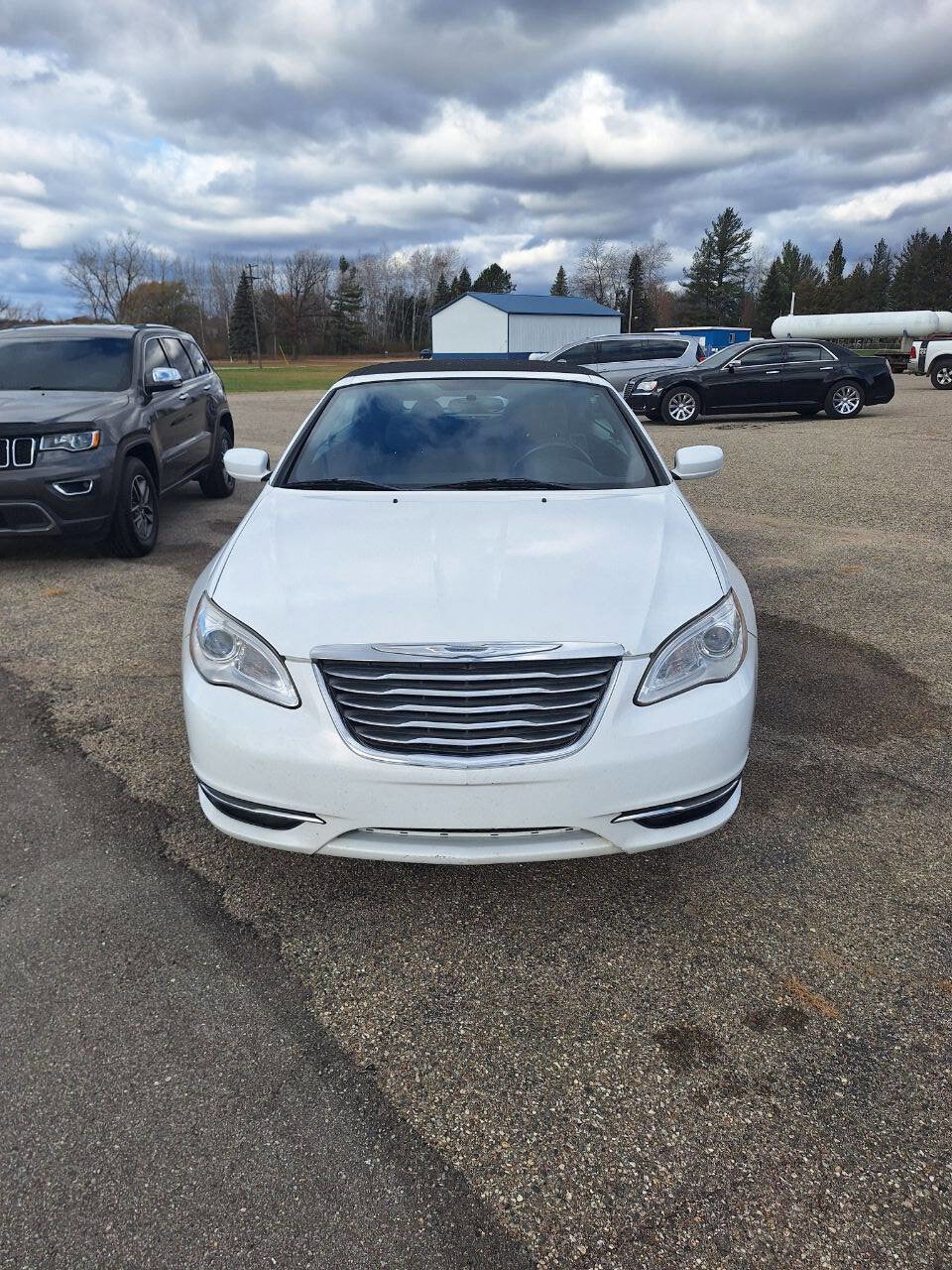 Used 2012 Chrysler 200 Touring image 2