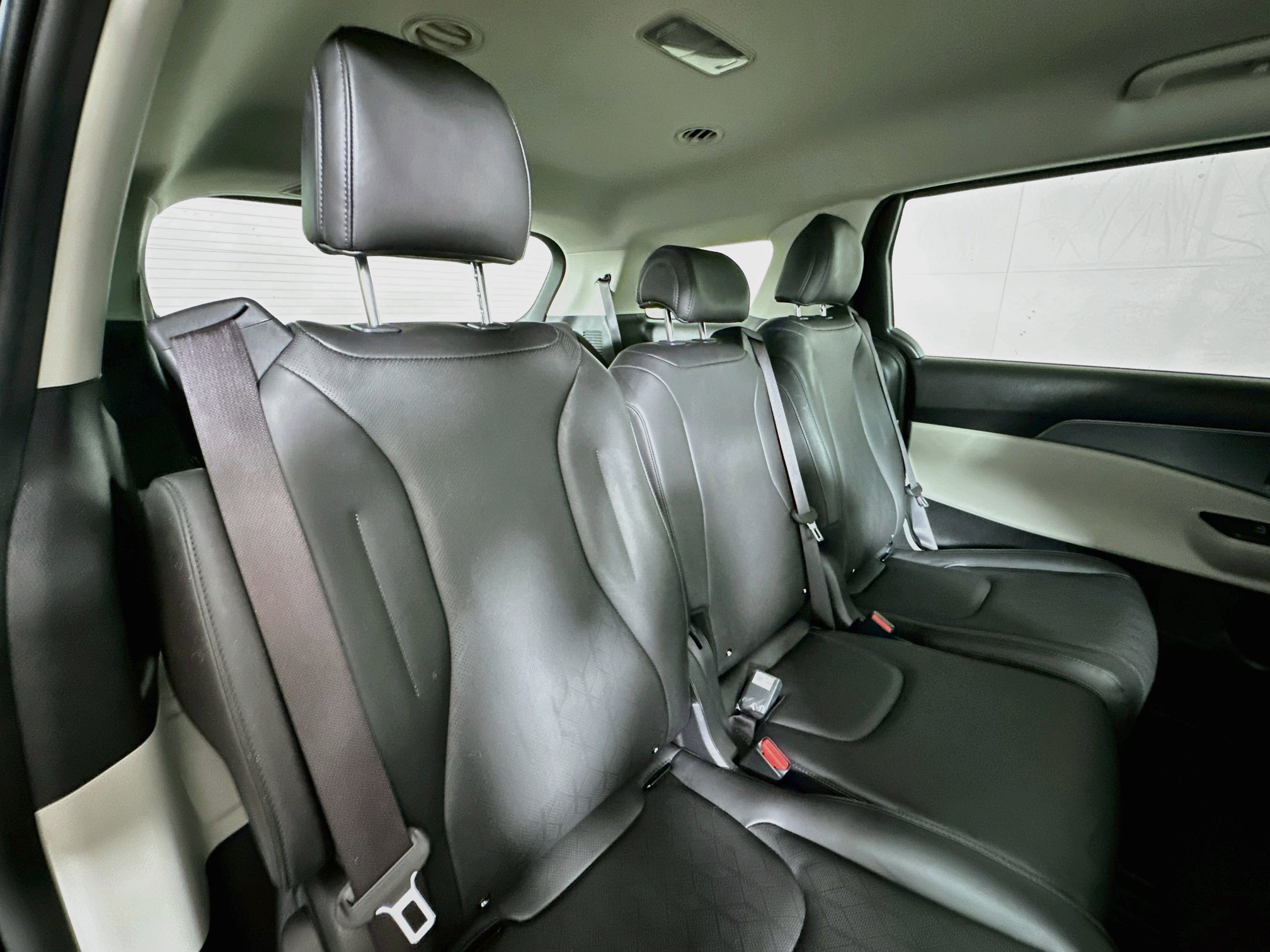 Certified 2024 Kia Carnival LX FWD image 27