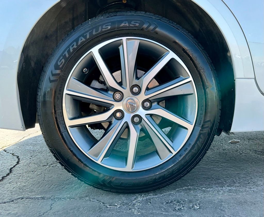 Used 2016 Lexus ES 300h w/ Premium Package w/Wood Trim image 21