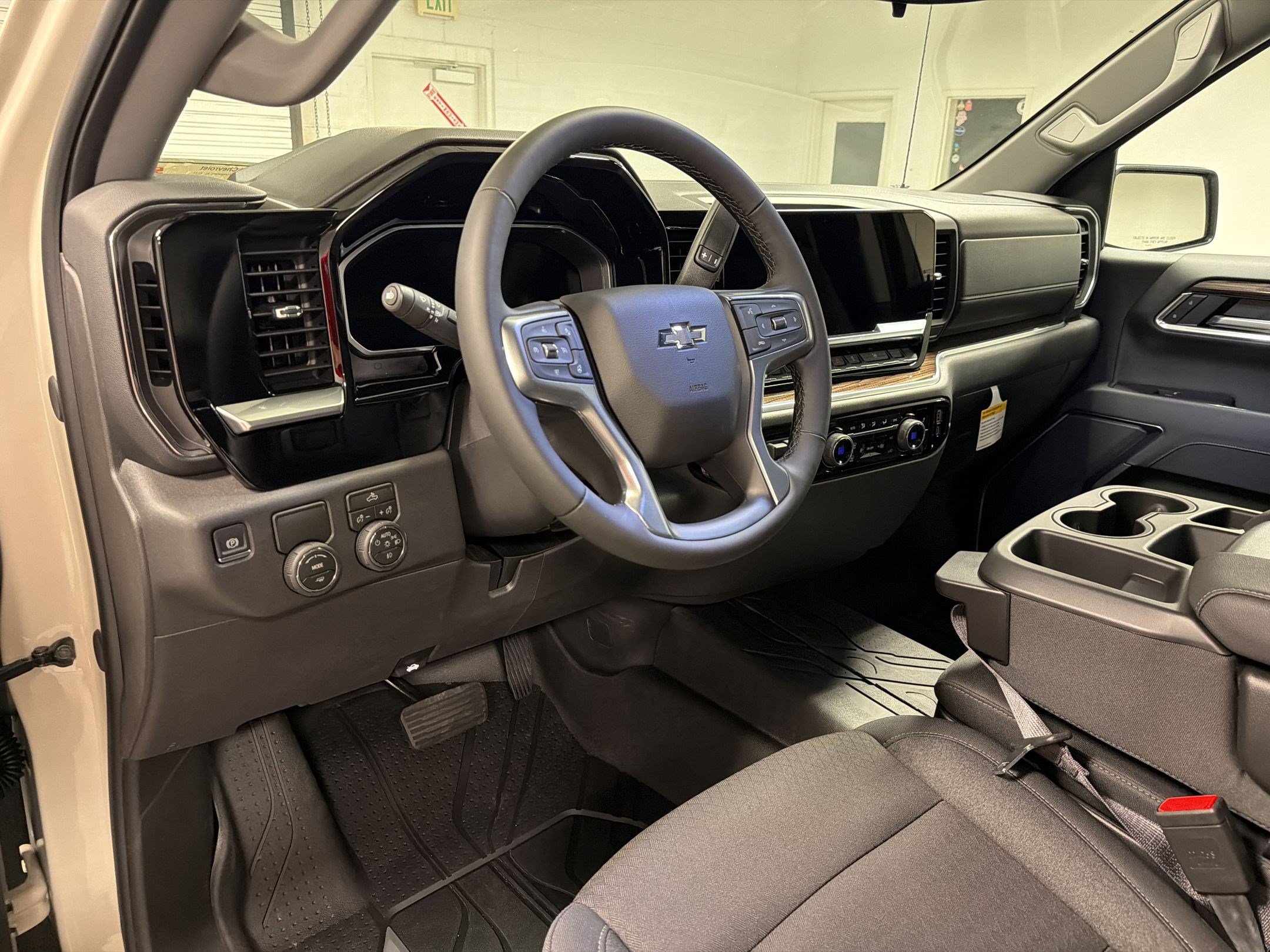 New 2026 Chevrolet Silverado 1500 RST w/ RST Select Package RWD image 3