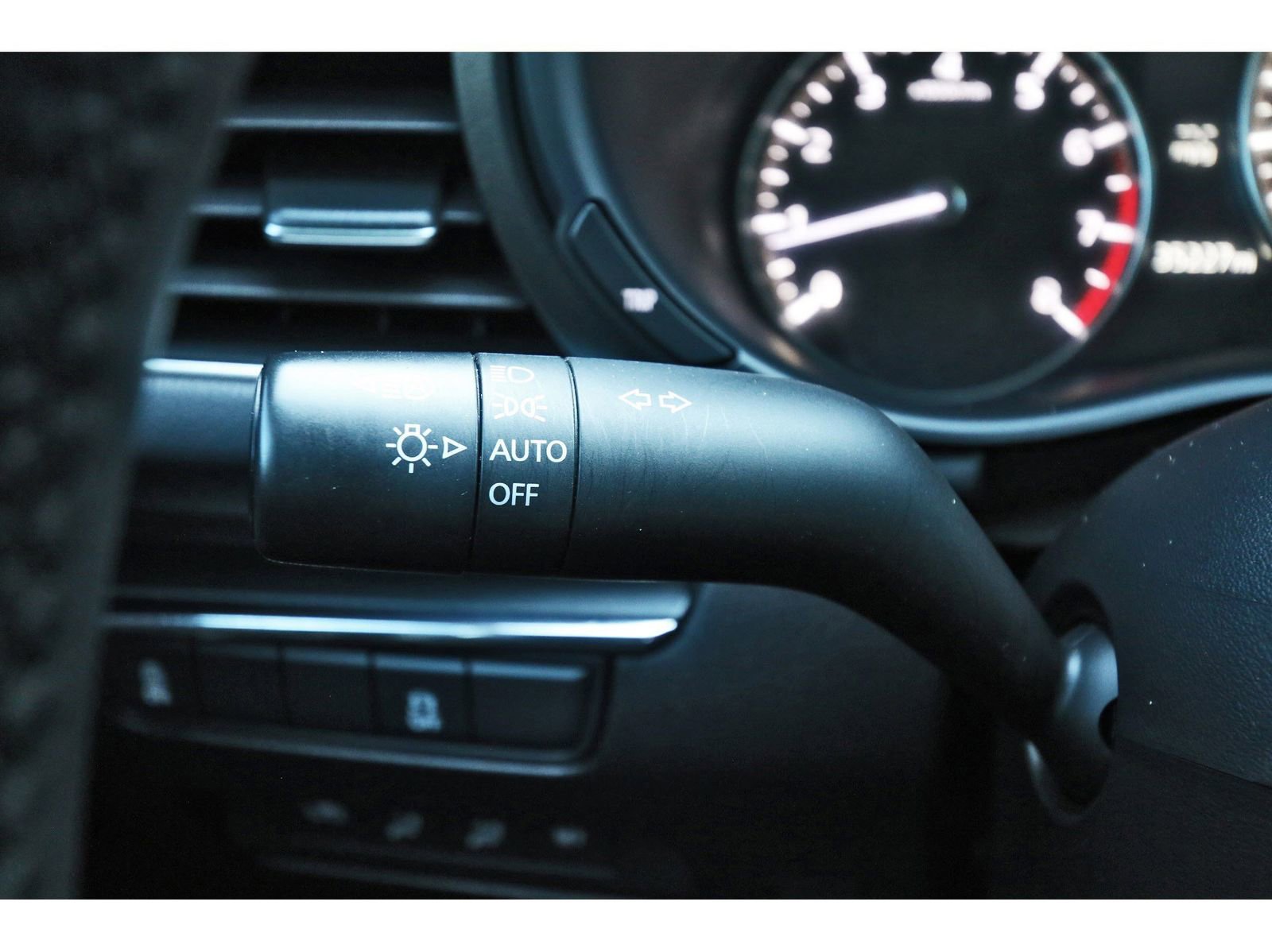 Used 2023 MAZDA MAZDA3 s image 20