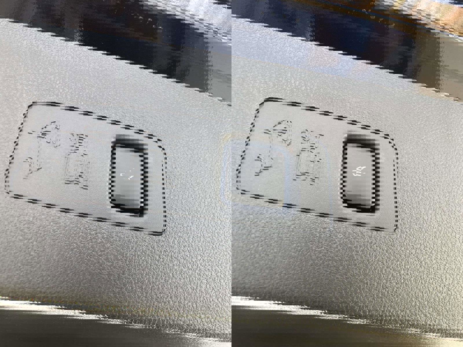 New 2026 Lincoln Corsair Reserve w/ Jet Appearance Package image 16