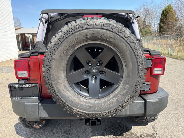 Used 2010 Jeep Wrangler Unlimited Rubicon w/ Trailer Tow Group AWD/4WD image 3