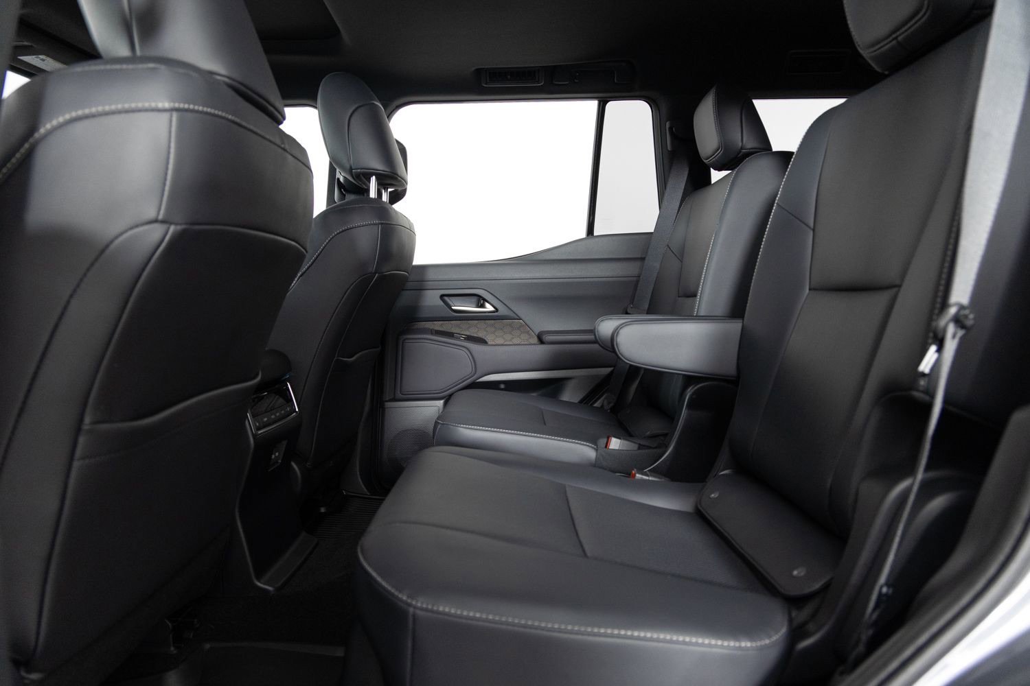 Used 2026 Lexus GX 550 w/ Accessory Package (2T) image 18