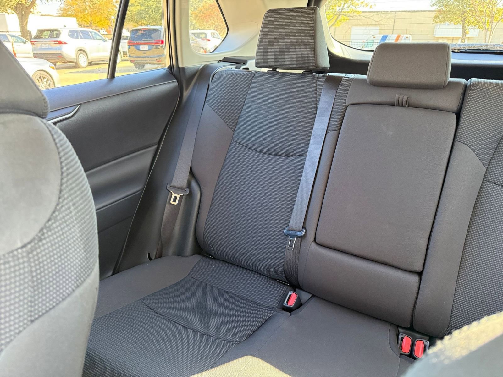 Used 2025 Toyota RAV4 LE image 39