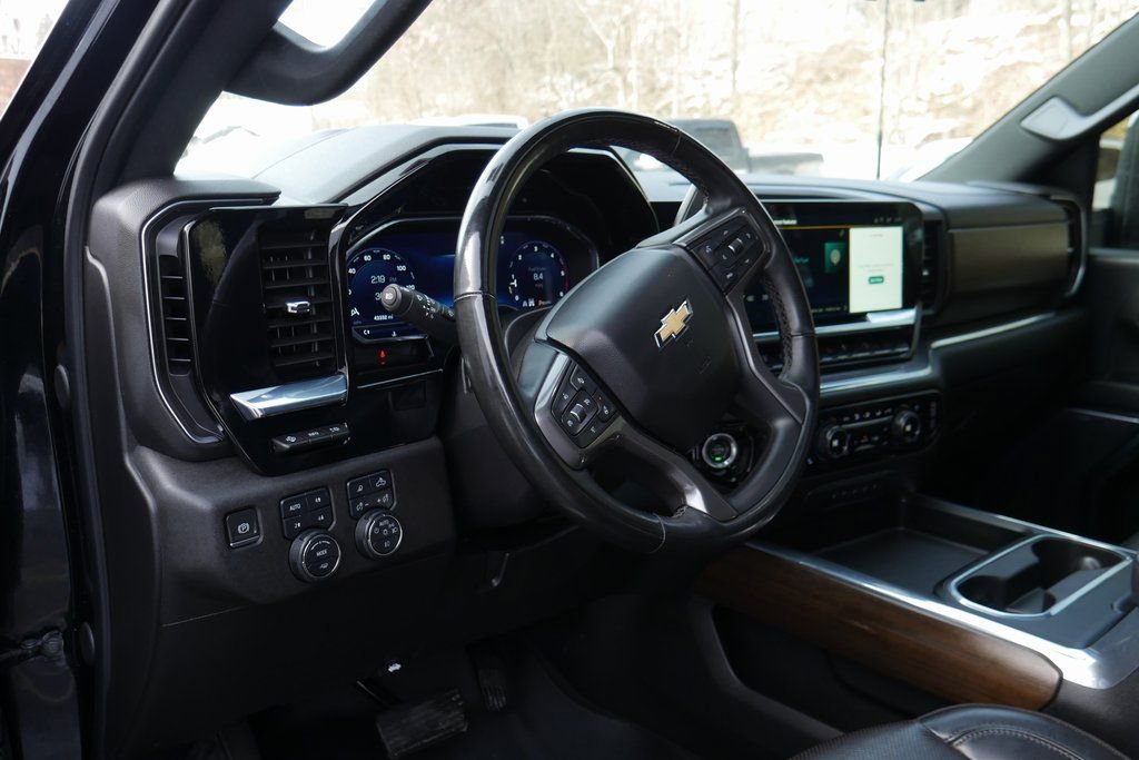Used 2024 Chevrolet Silverado 2500 High Country w/ High Country Premium Package image 10