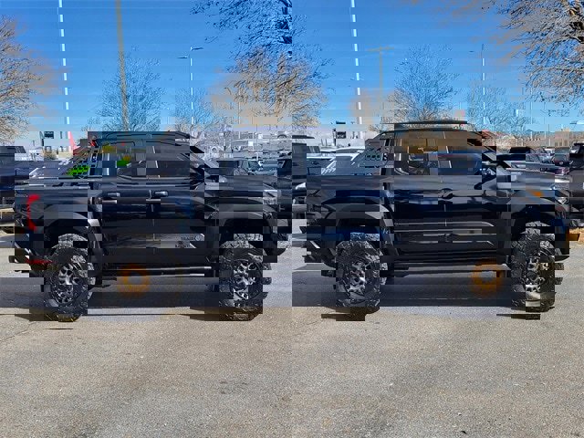 Used 2024 Toyota Tacoma Trailhunter image 2