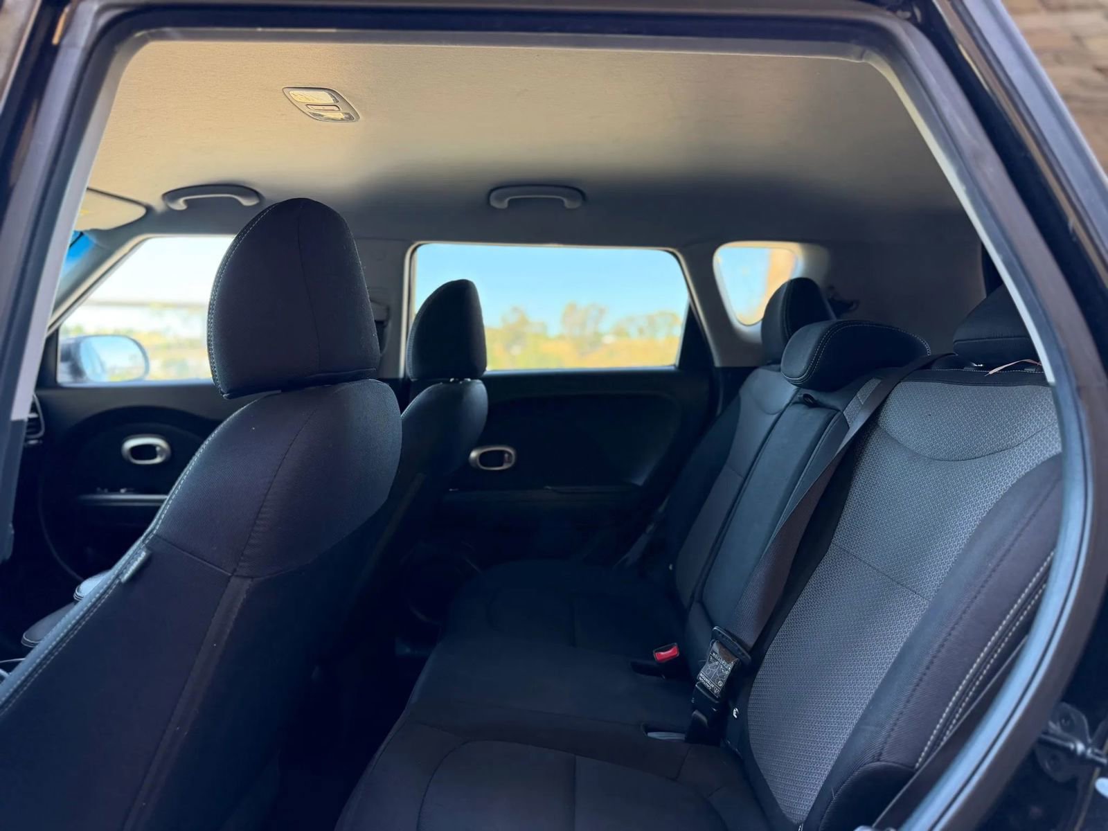 Used 2018 Kia Soul + FWD image 16