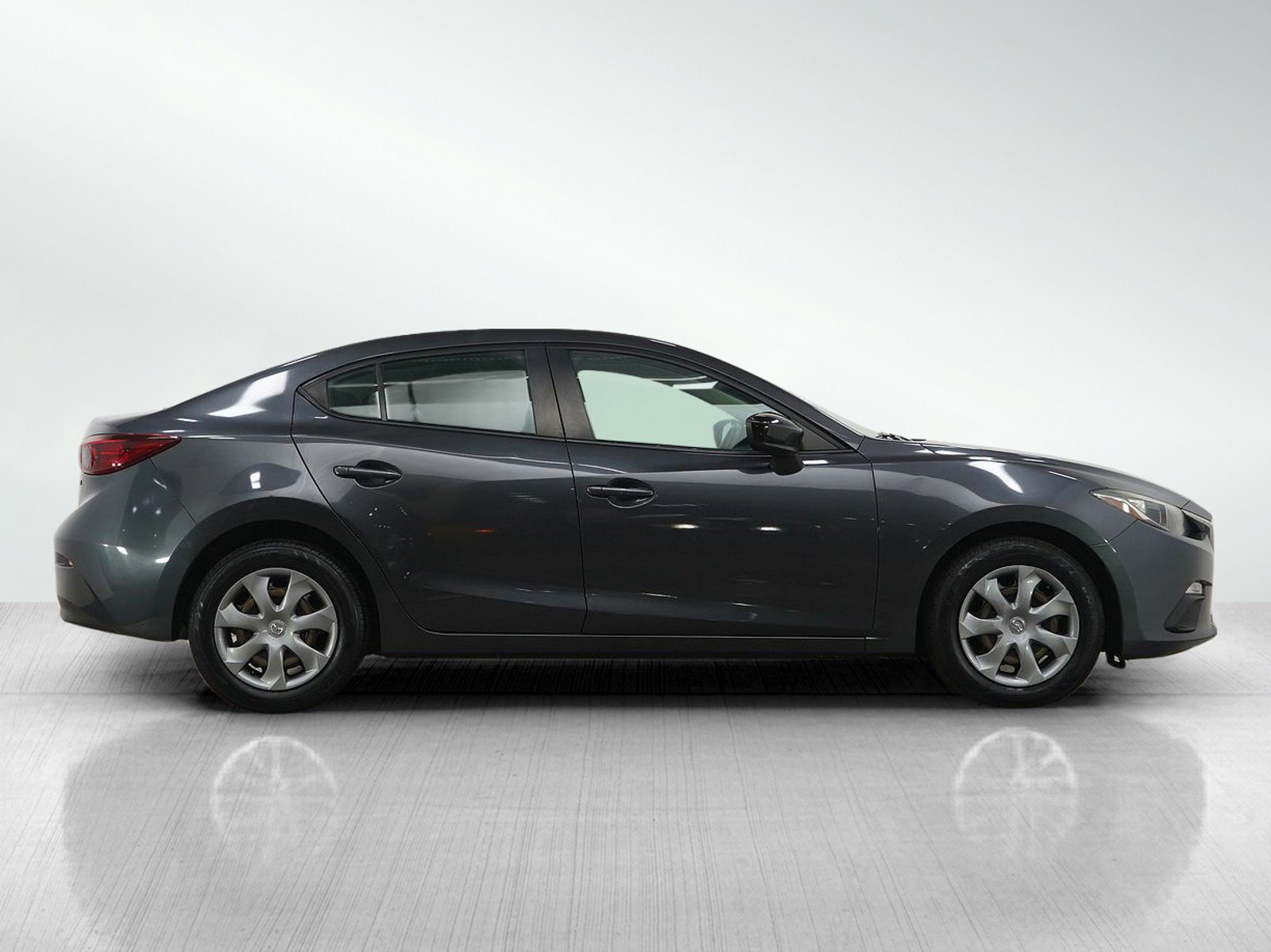 Used 2015 MAZDA MAZDA3 i SV image 6