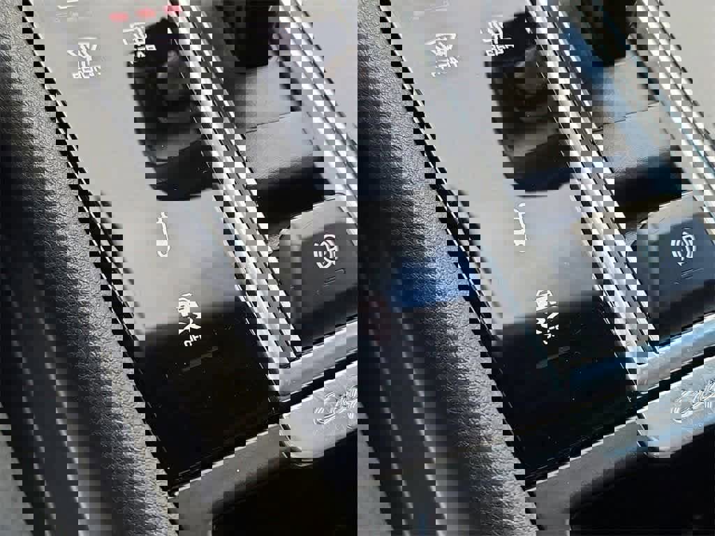 Certified 2022 Porsche Cayenne image 21