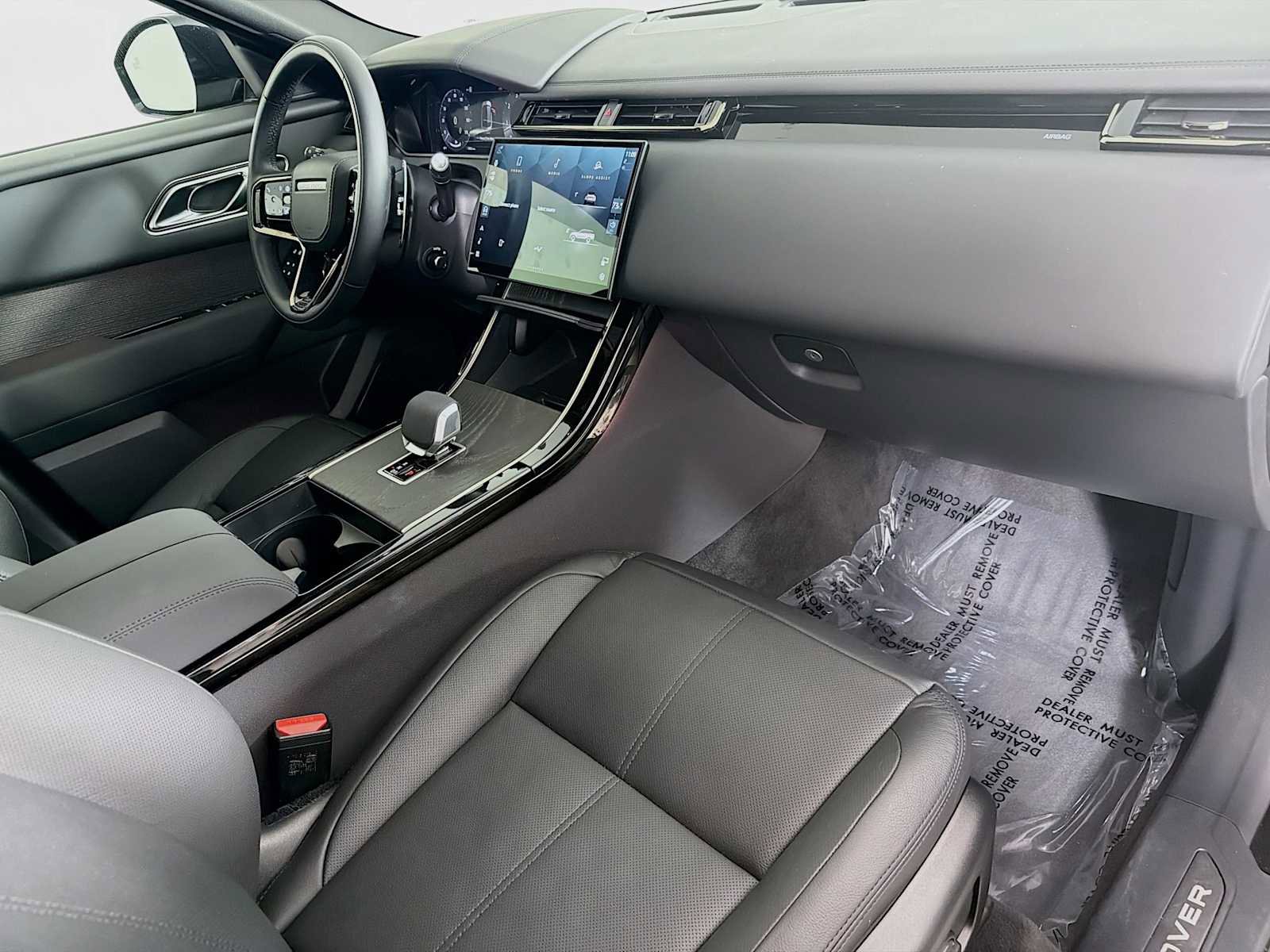 Used 2026 Land Rover Range Rover Velar Dynamic SE AWD/4WD image 29