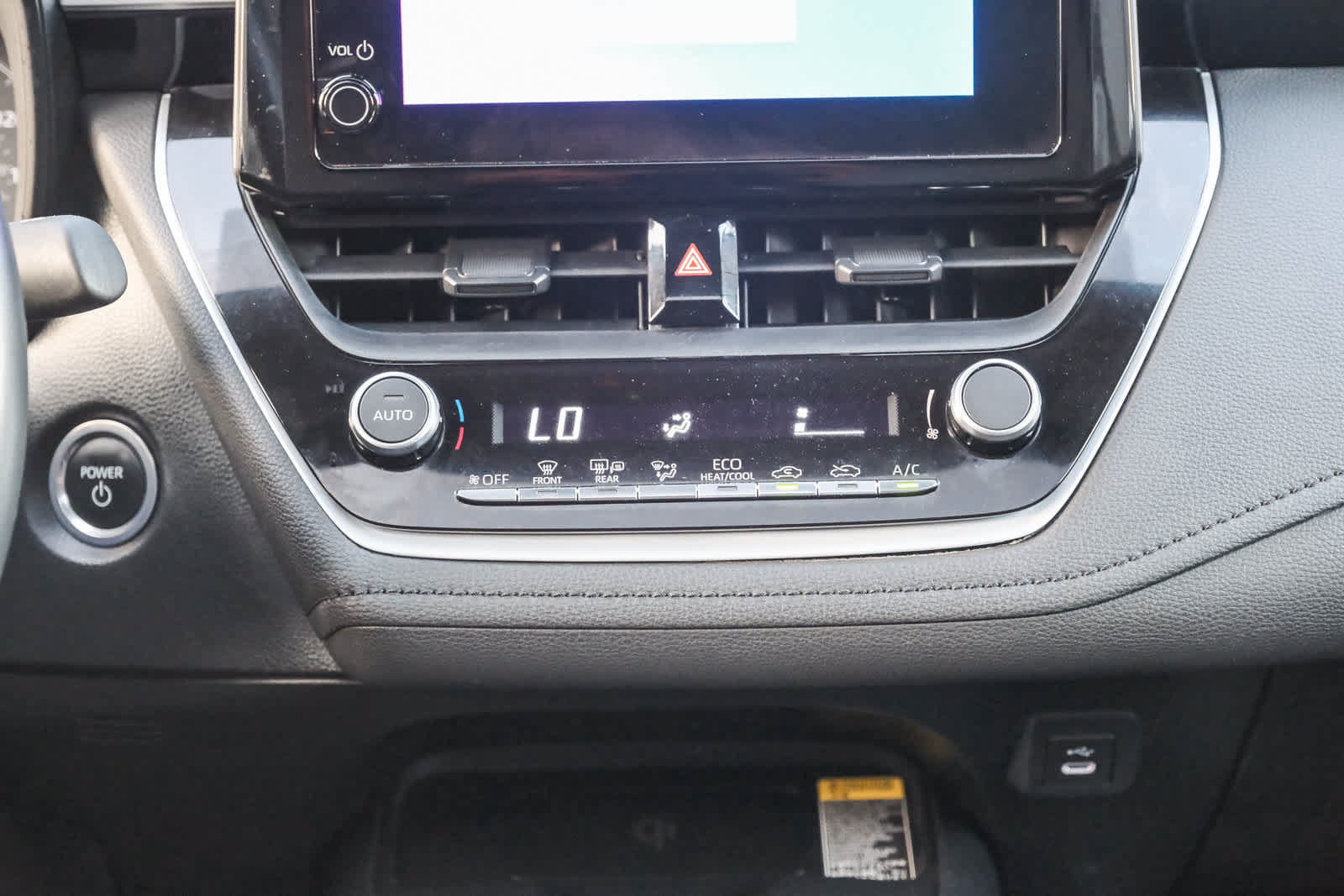 Certified 2024 Toyota Corolla SE w/ SE Package FWD image 15