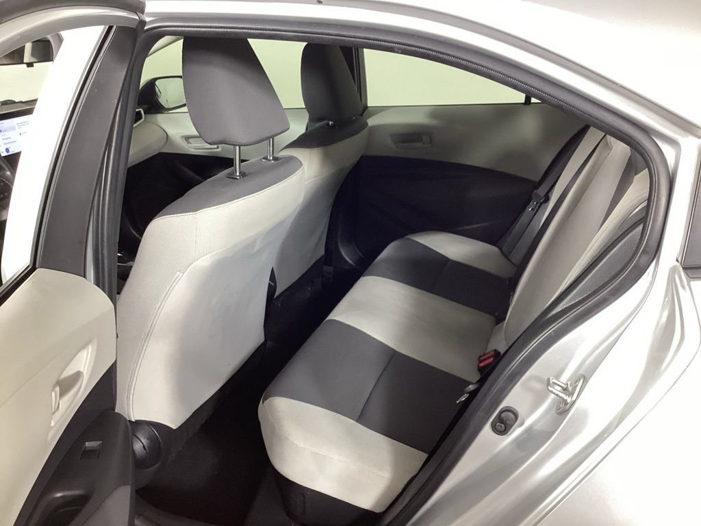 Used 2025 Toyota Corolla LE FWD image 29
