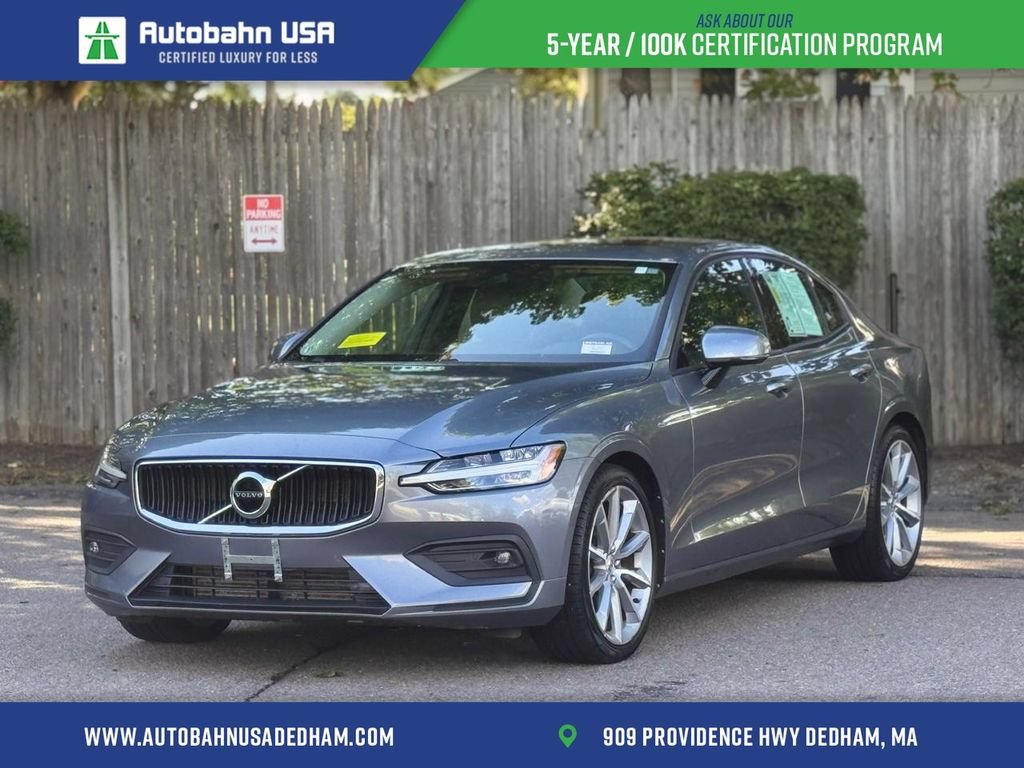 Used 2021 Volvo S60 T6 Momentum AWD/4WD image 1
