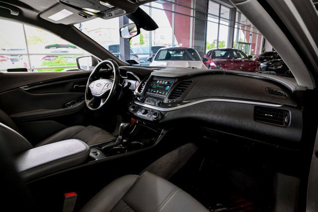 Used 2019 Chevrolet Impala LT FWD image 27
