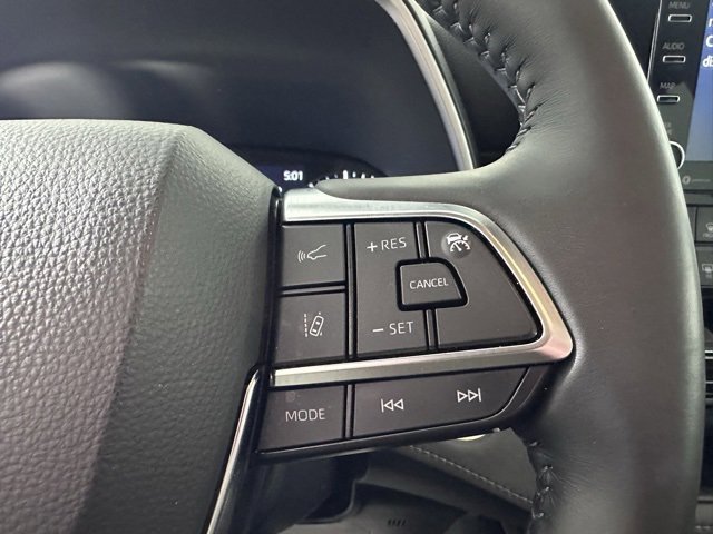 Used 2021 Toyota Highlander XSE image 28