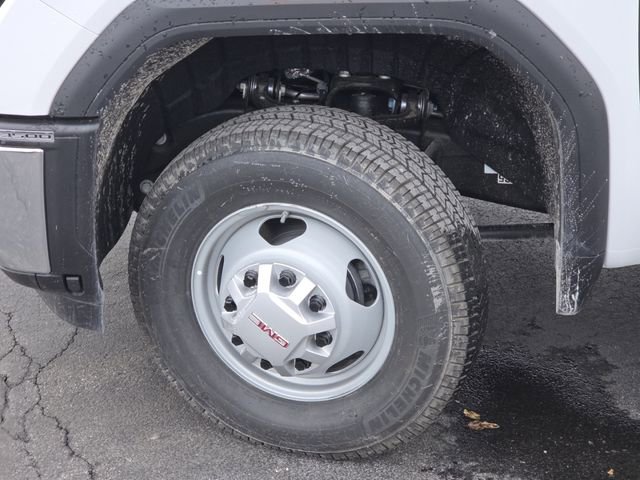 New 2025 GMC Sierra 3500 Pro w/ Convenience Package image 21