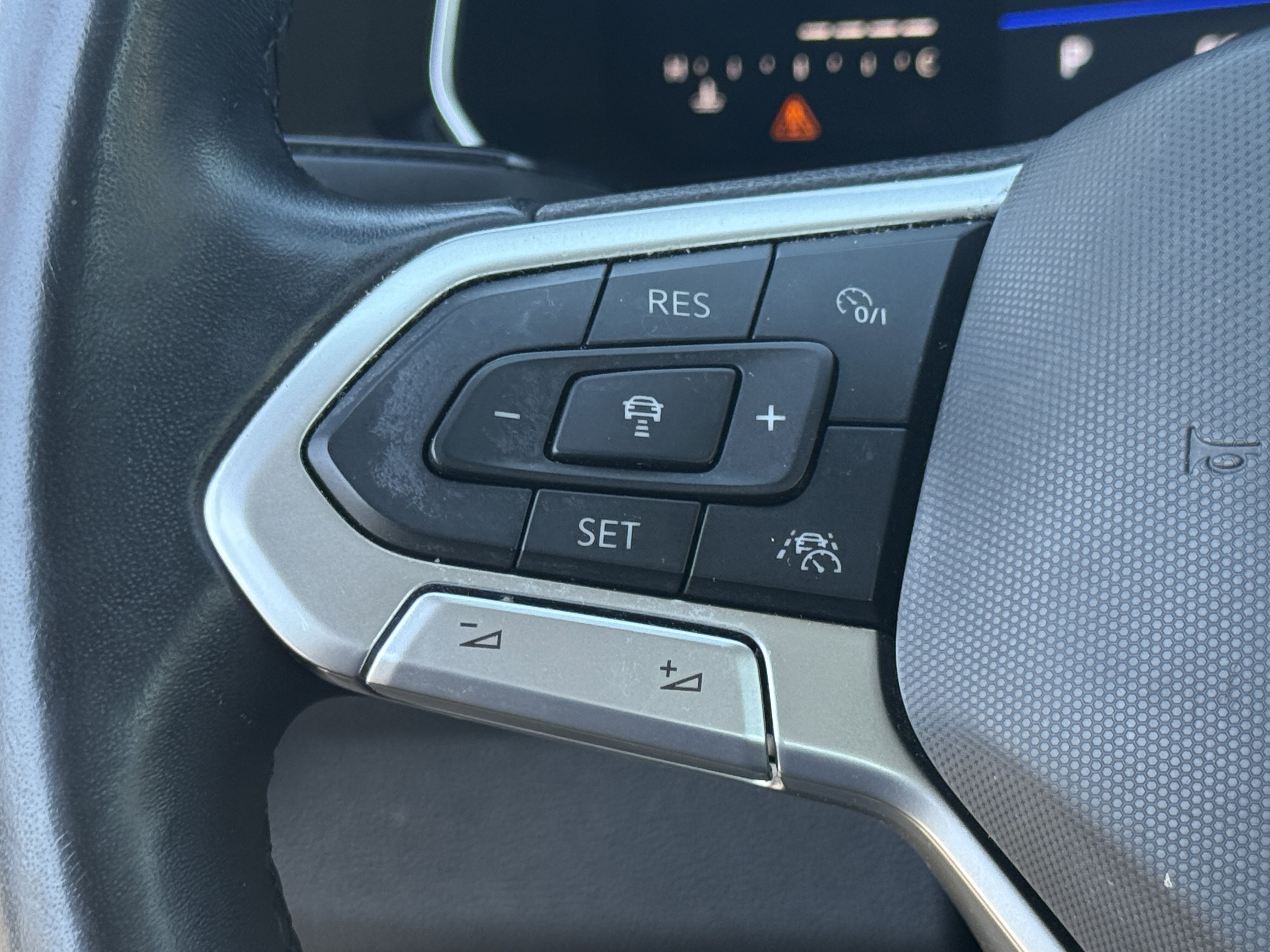 Used 2022 Volkswagen Jetta SE image 19