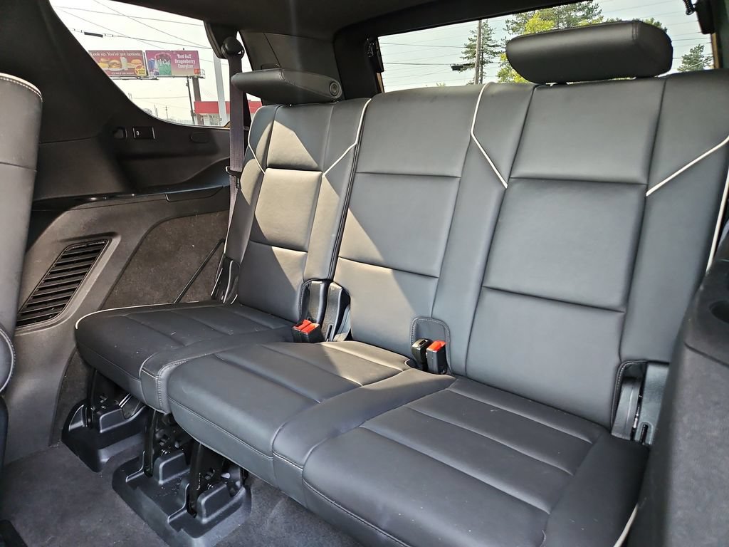 Used 2024 Cadillac Escalade Sport AWD/4WD image 18