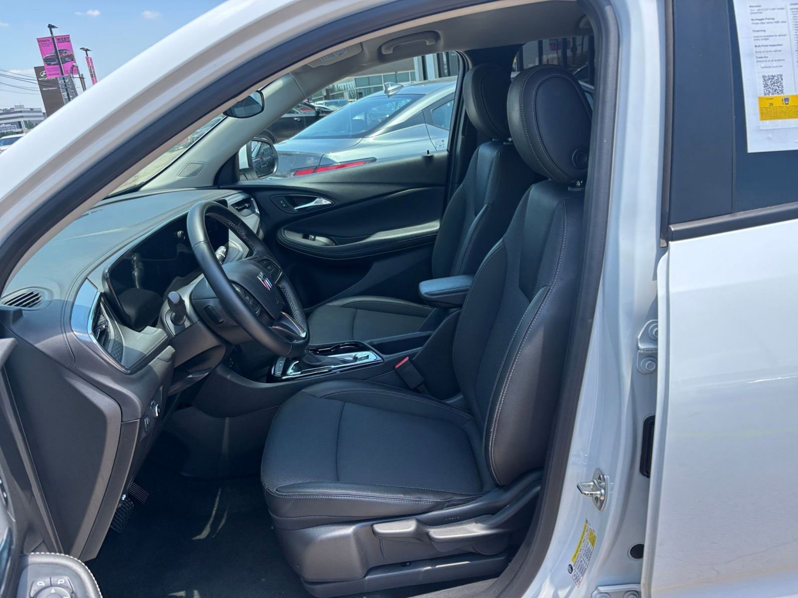 Used 2025 Buick Encore GX Preferred FWD image 25