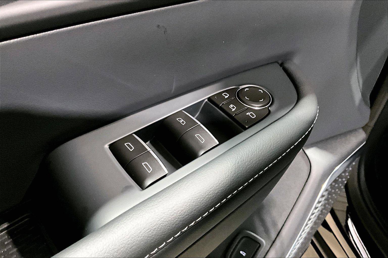 New 2026 Buick Enclave Avenir image 16