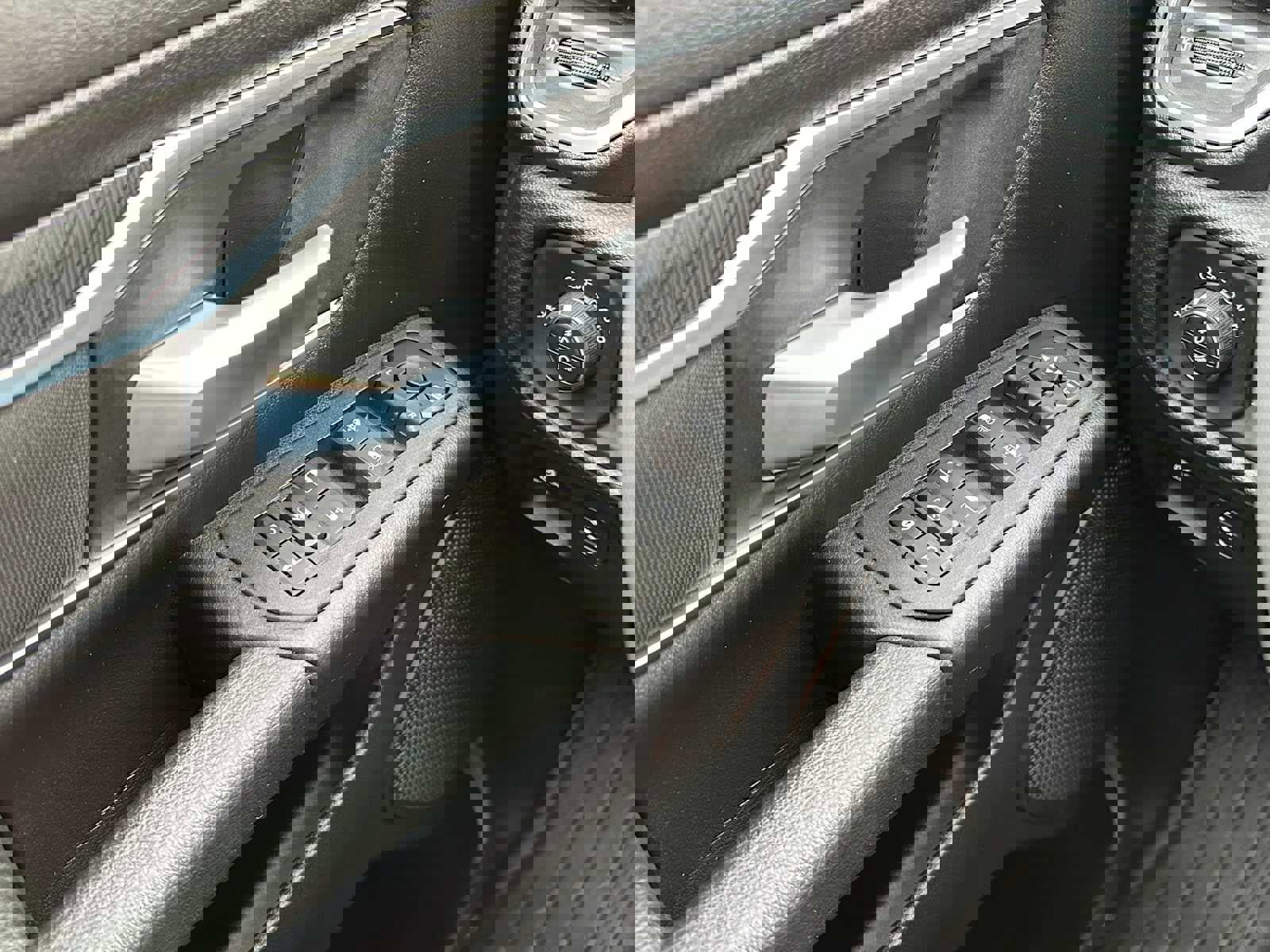 Used 2025 RAM 1500 Big Horn image 34