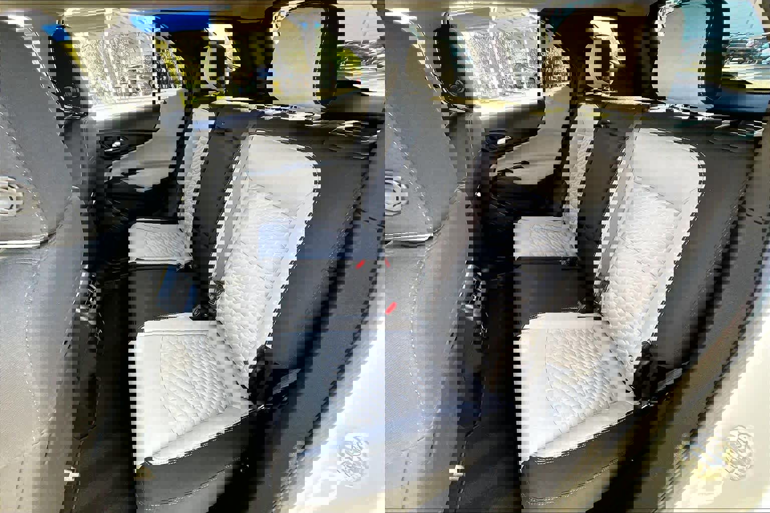 Used 2021 Chevrolet Equinox LS w/ LS Convenience Package image 20