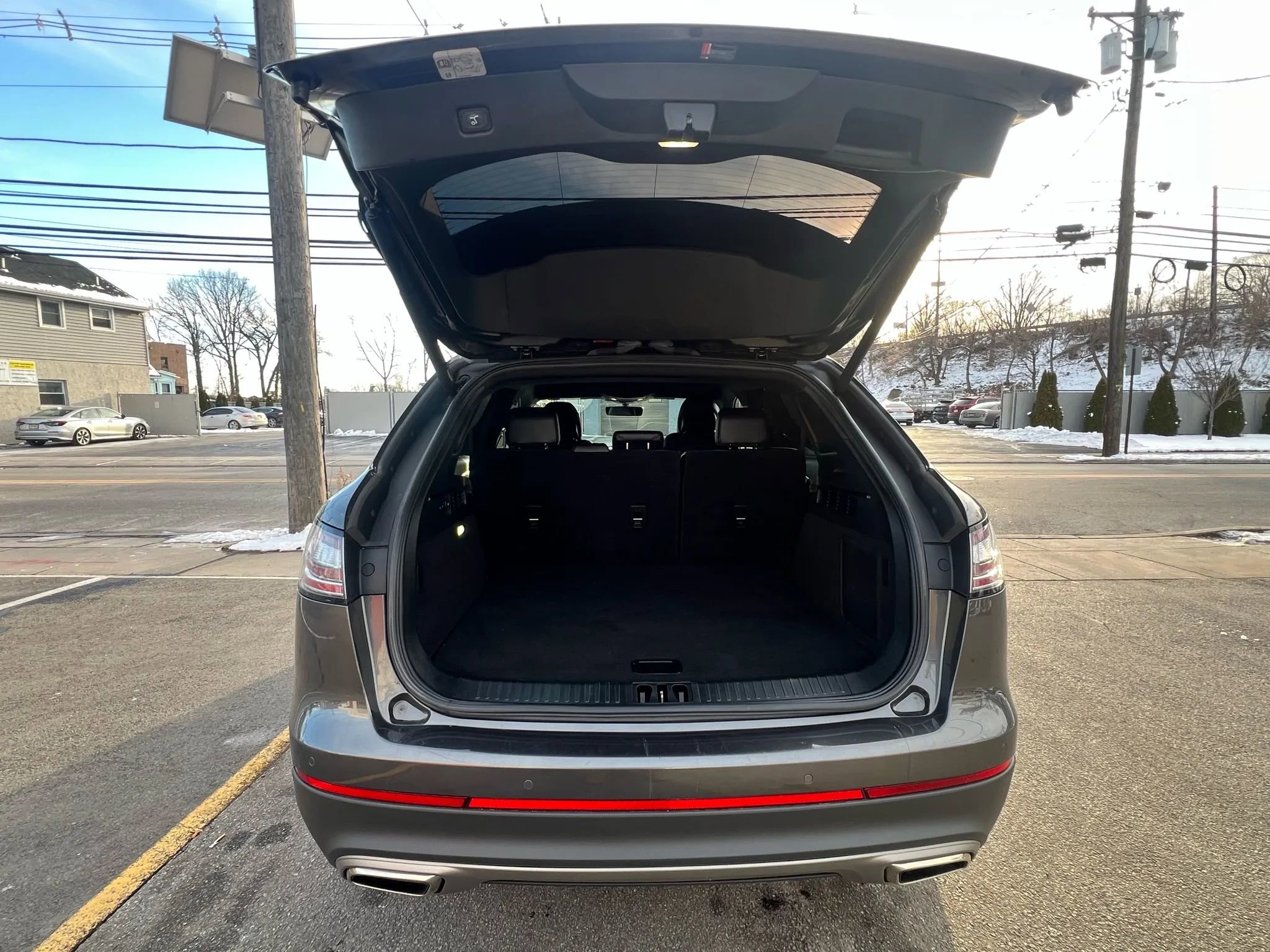 Used 2019 Lincoln Nautilus Premier AWD/4WD image 9