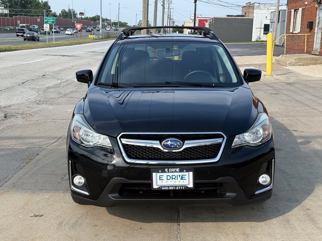 Used 2016 Subaru Crosstrek 2.0i Premium AWD/4WD image 2