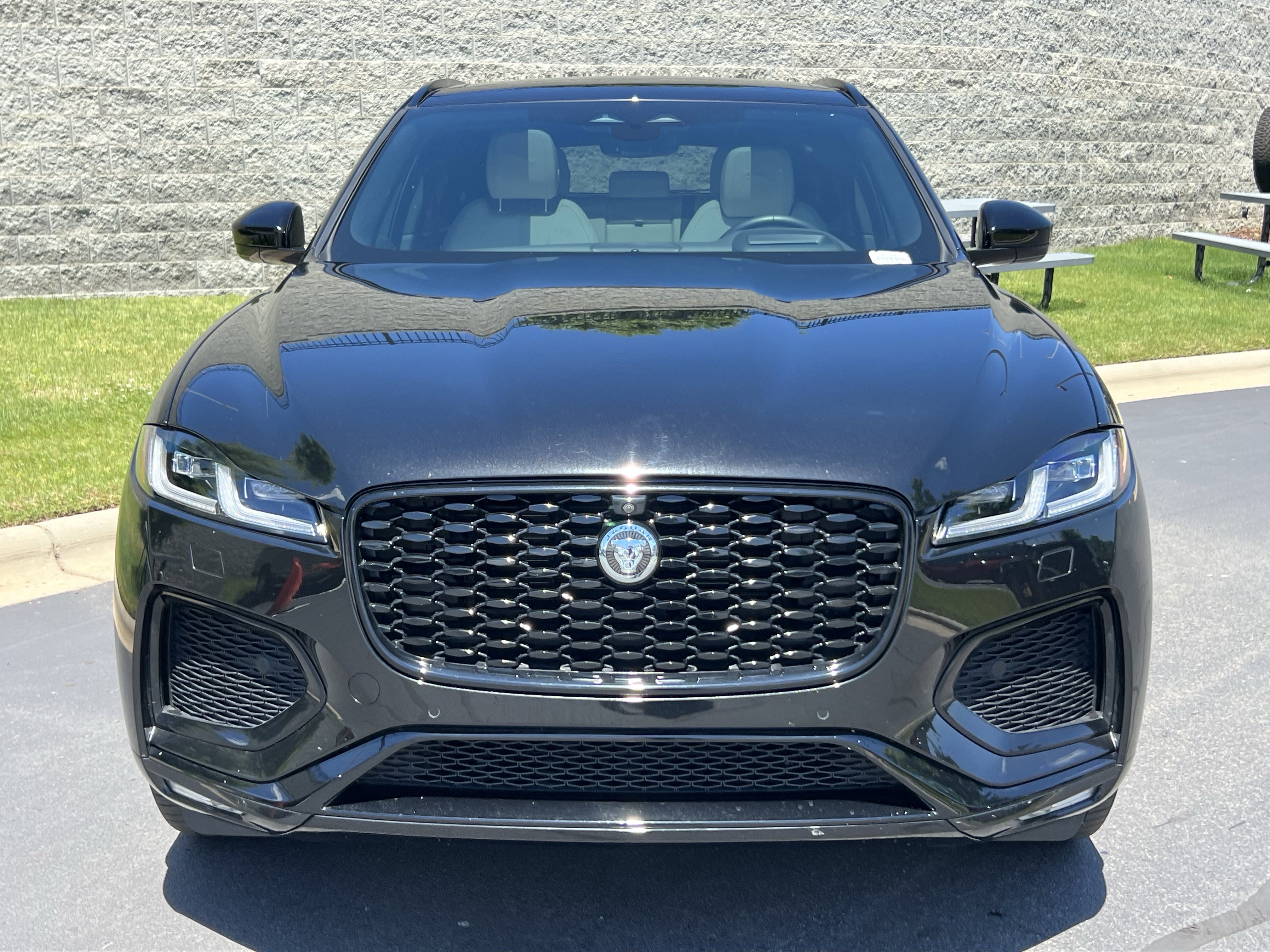 Used 2026 Jaguar F-PACE R-Dynamic S AWD/4WD image 10