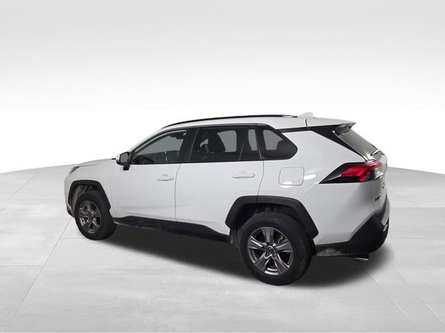 Used 2025 Toyota RAV4 XLE FWD image 10