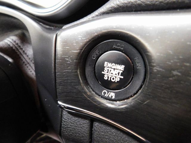 Used 2018 Jeep Grand Cherokee Limited w/ Luxury Group II image 24