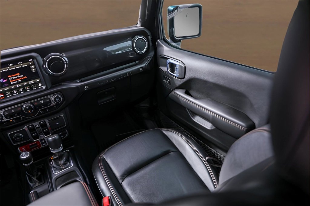 Used 2021 Jeep Wrangler Unlimited Rubicon w/ Xtreme Recon 35" Tire Package image 28