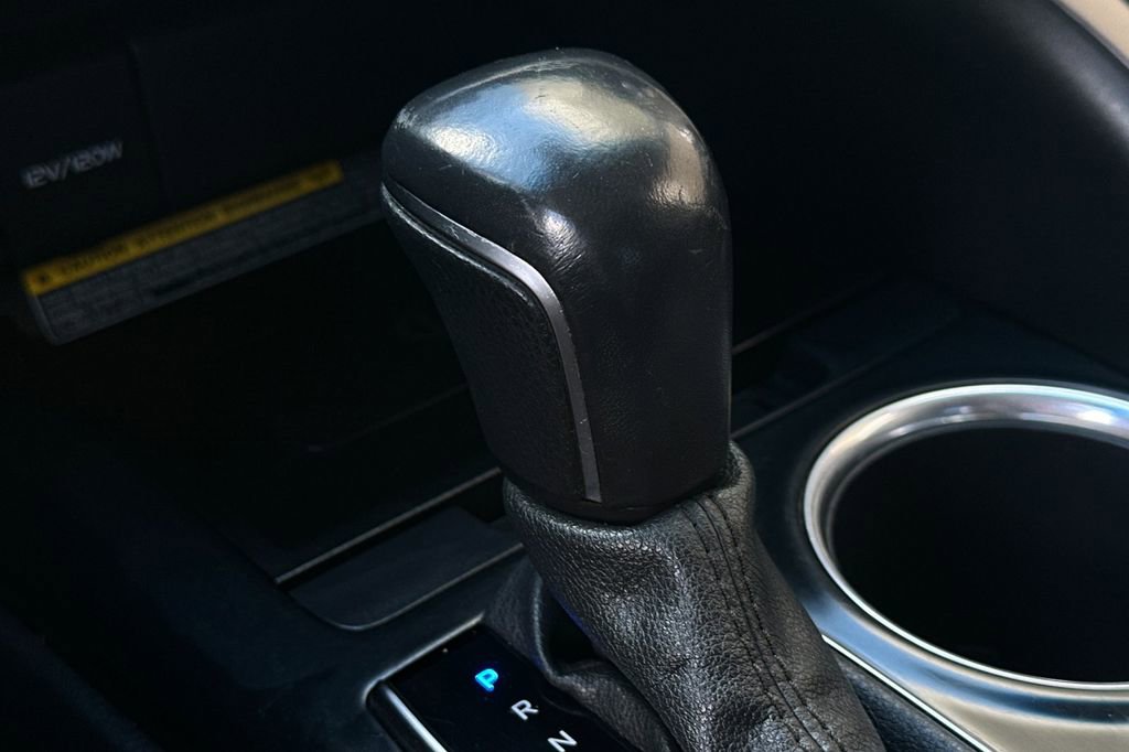 Used 2020 Toyota Camry XSE w/ Navigation Package FWD image 23