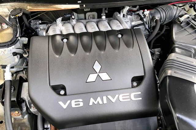 Used 2019 Mitsubishi Outlander GT AWD/4WD image 33