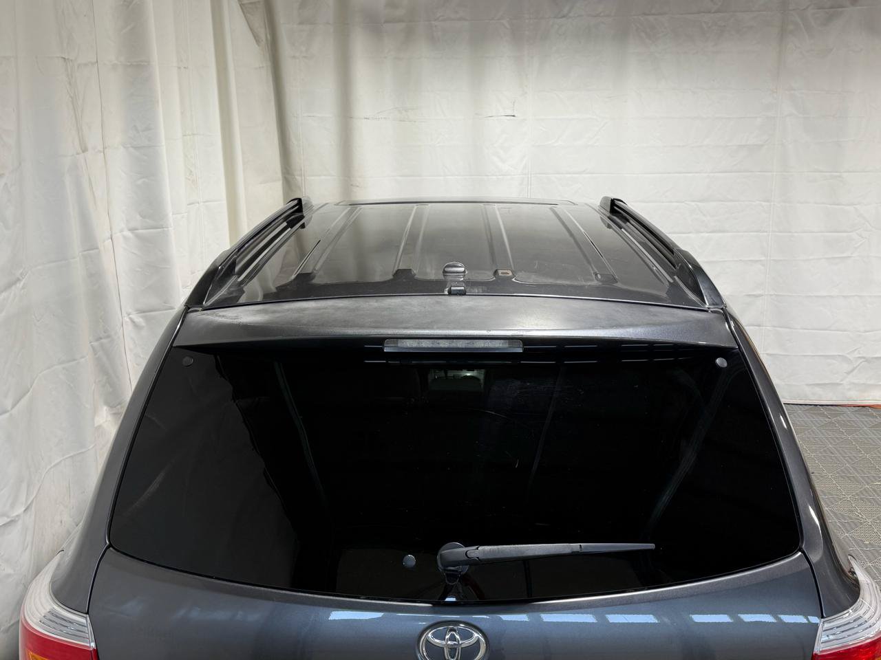 Used 2010 Toyota Highlander SE AWD/4WD image 7