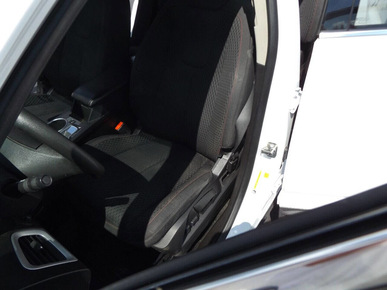 Used 2015 GMC Terrain SLE image 13