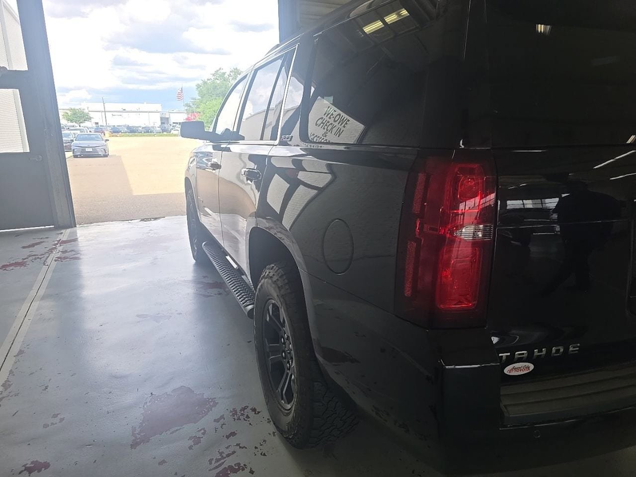 Used 2018 Chevrolet Tahoe LT AWD/4WD image 4