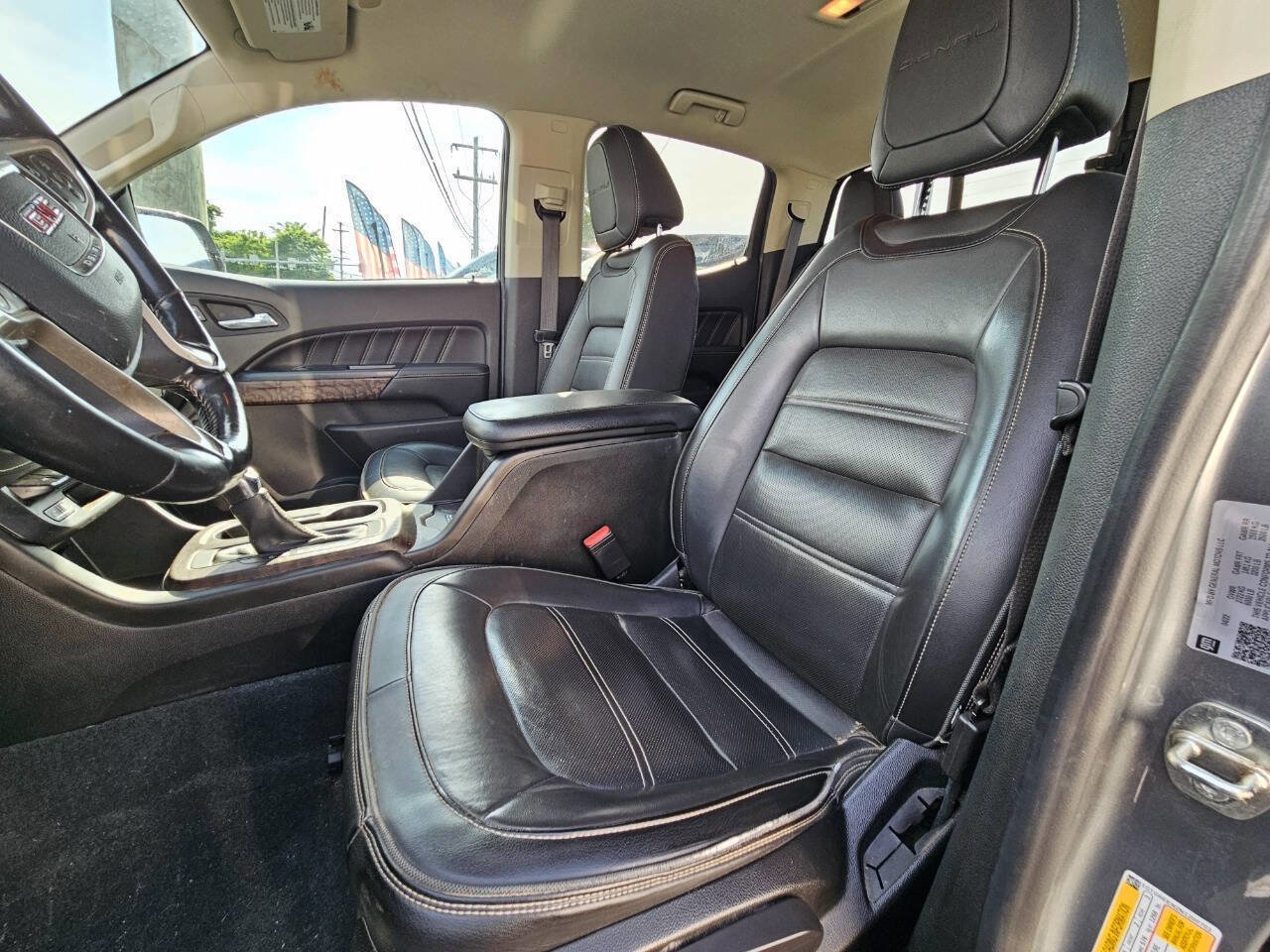 Used 2022 GMC Canyon Denali AWD/4WD image 3