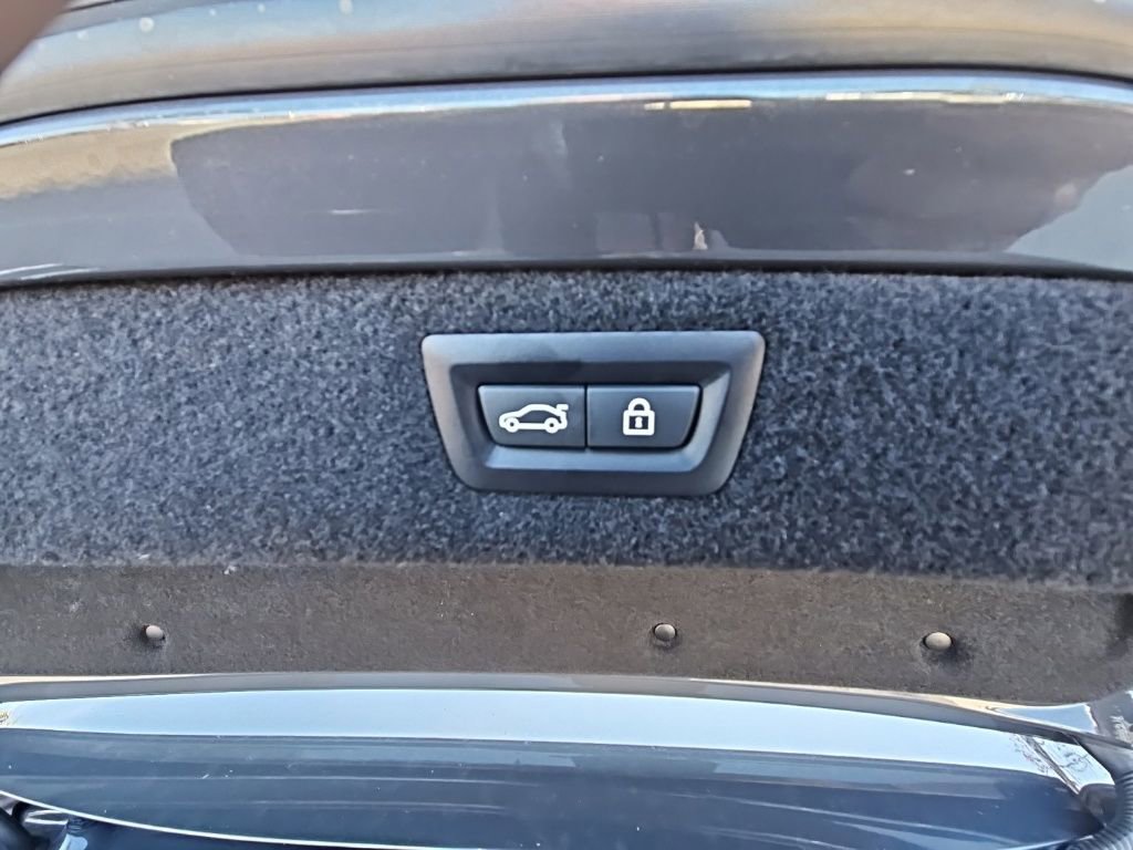 Used 2022 BMW M8 Competition image 37