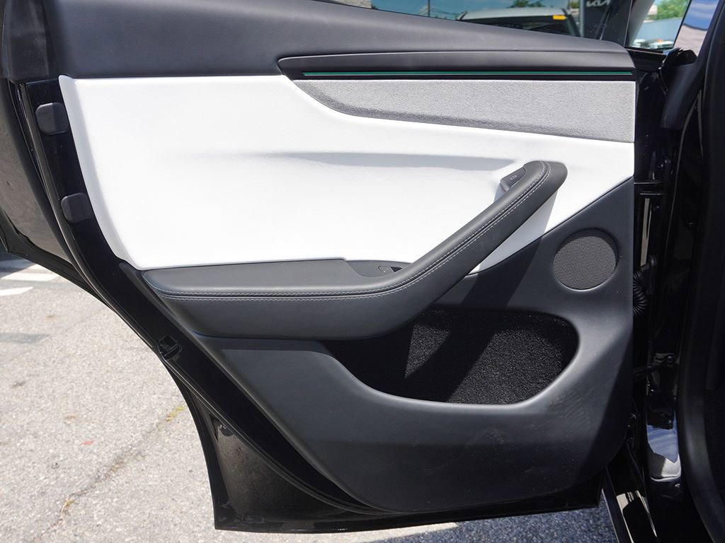 Used 2026 Tesla Model Y Long Range AWD/4WD image 26