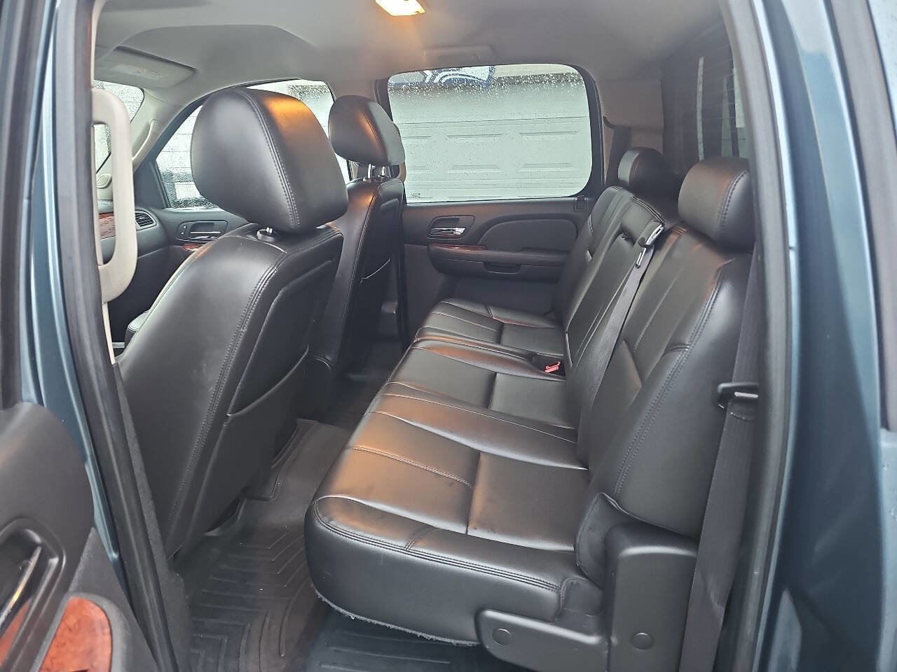 Used 2011 Chevrolet Silverado 3500 LTZ w/ LTZ Plus Package image 7