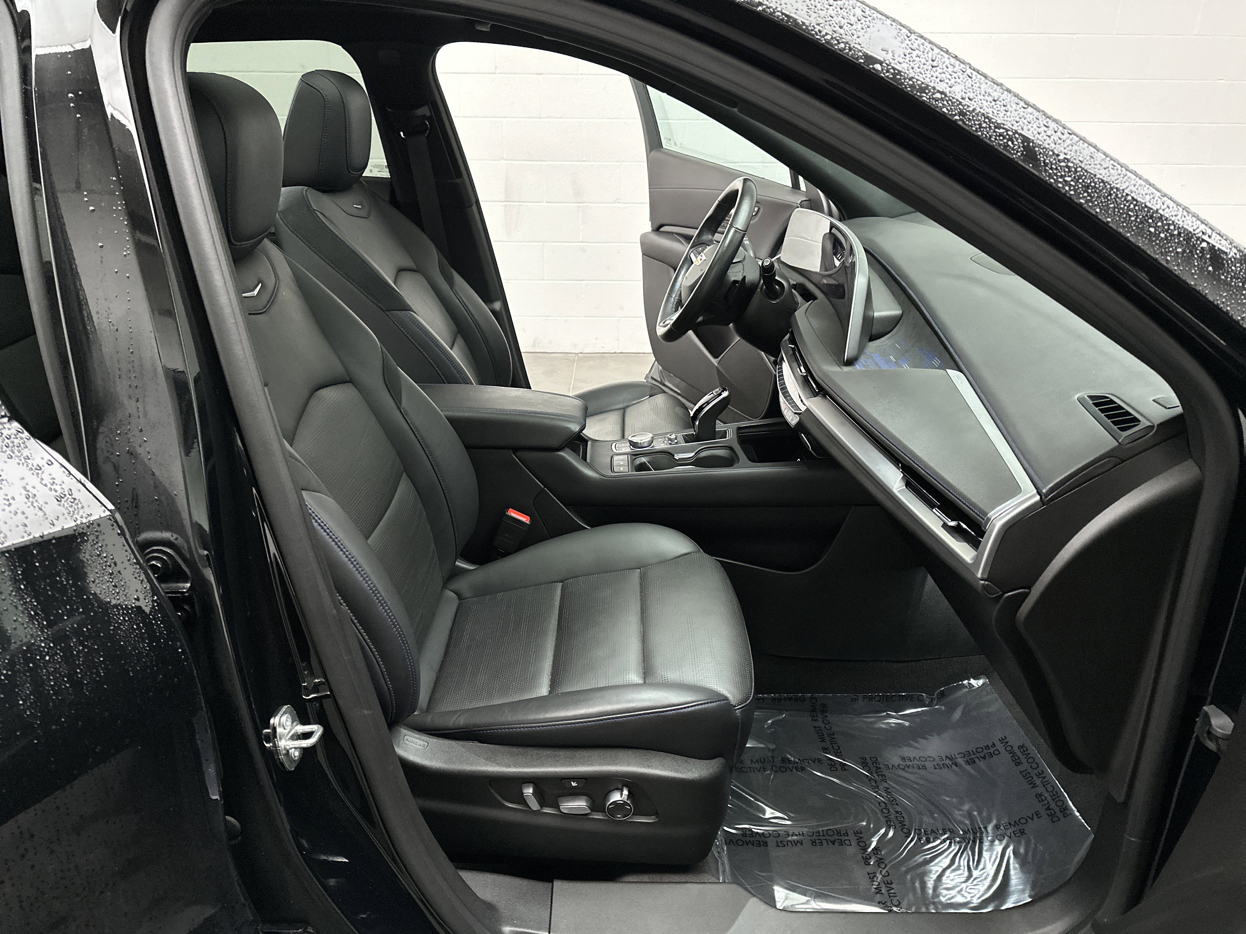 Used 2024 Cadillac XT4 Sport image 26