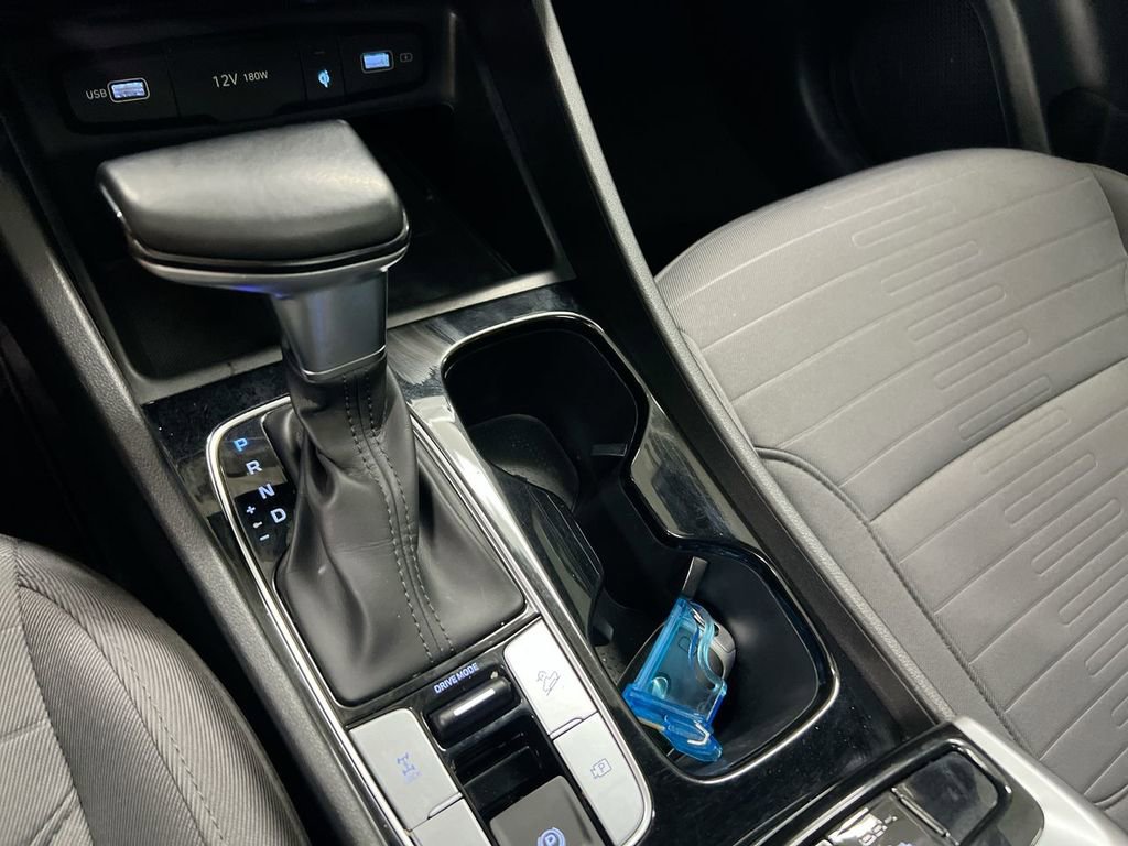 Used 2022 Hyundai Santa Cruz SEL Premium image 17