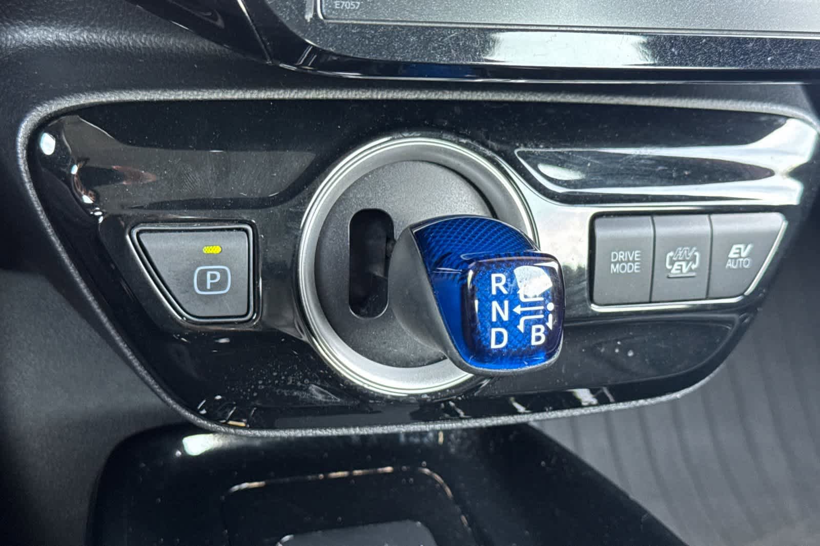 Used 2021 Toyota Prius Prime XLE FWD image 22