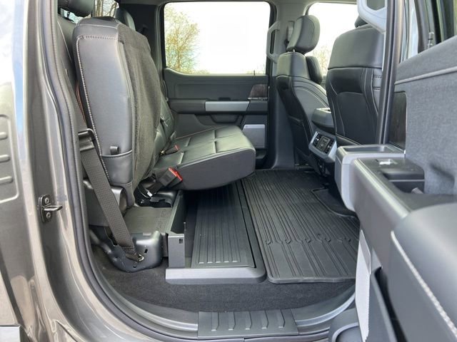 Used 2025 Ford F350 Lariat w/ Lariat Ultimate Package image 36