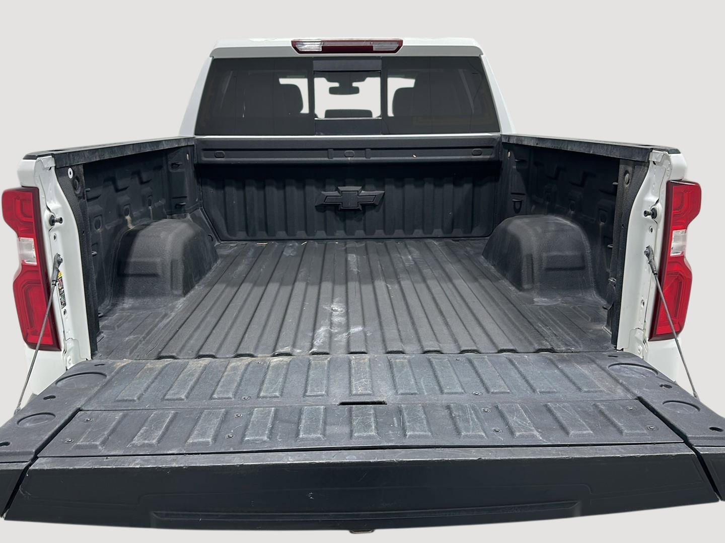 Used 2022 Chevrolet Silverado 1500 LTZ w/ LTZ Premium Package image 26